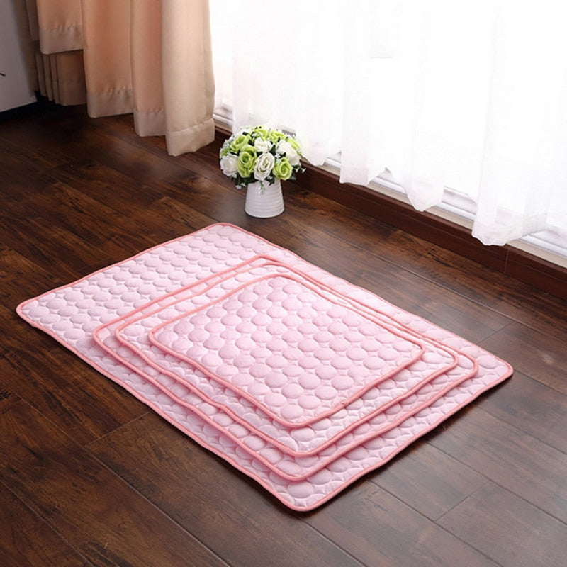 Tapis rafraîchissant pour chiens et chats